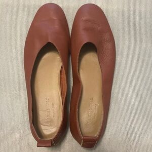 Everlane Day Glove Flat